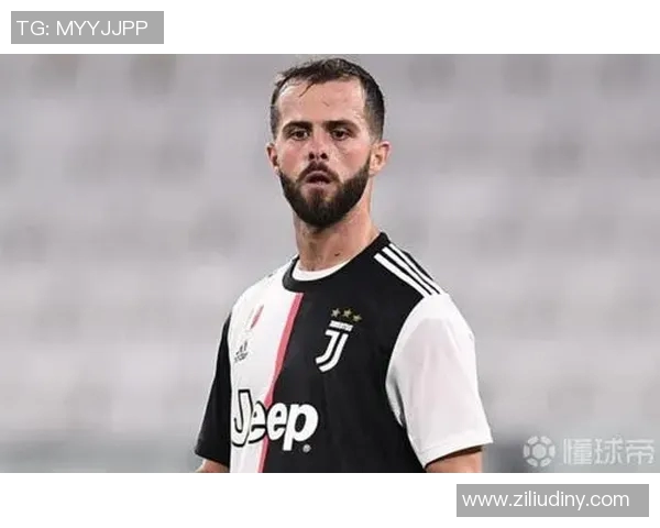 皮亚尼奇获得欧洲杯最佳中场奖,成为意大利人心中的英雄! 皮亚尼奇获得欧洲杯最佳中场奖,成为意大利人心中的英雄!